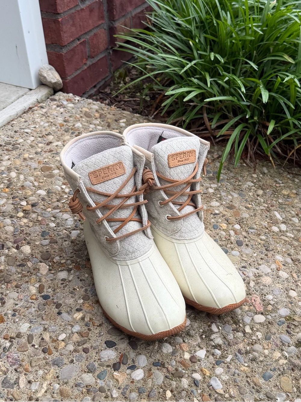Sperry Women's Mid Saltwater Embossed Wool Duck Boots STS82473 White Gray 7.5